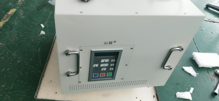 河北张家口沽源县光伏电站5KVA电力专用UPS并机项目案例